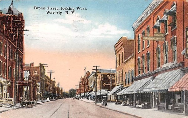 Broad Street Waverly, New York Postcard