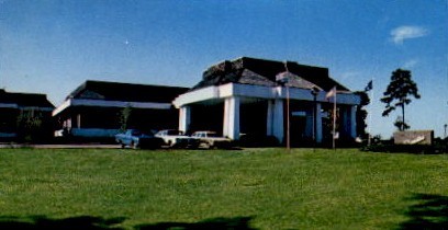Sheraton Lake Marion Inn - Santee, South Carolina SC Postcard