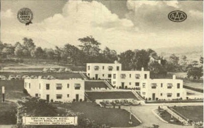 Skyline Motor Hotel - Front Royal, Virginia VA Postcard