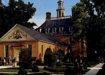 Formal Gardens - Williamsburg, Virginia VA Postcard