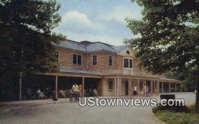 Williamsburg Lodge  - Virginia VA Postcard