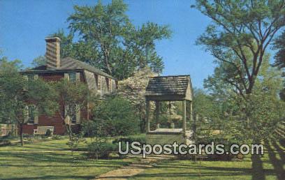 Williamsburg, Virginia Postcard     ;       Williamsburg, VA