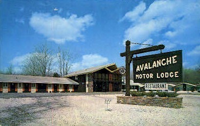Avalanche Lodge - Manchester, Vermont VT Postcard