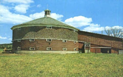 Round barn - Newbury, Vermont VT Postcard