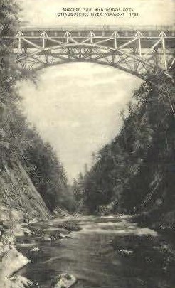 Quechee Gulf Bridge - Vermont VT Postcard