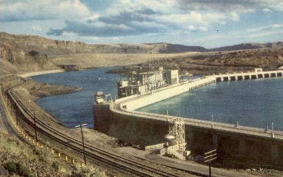 Union Oil Company - Wenatchee, Washington WA Postcard