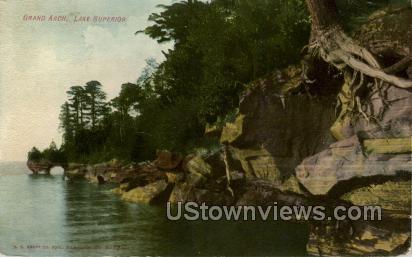 Grand Arch - Lake Superior, Wisconsin WI Postcard