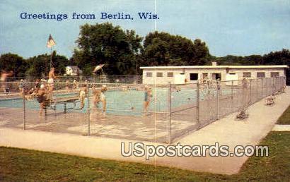 Municipal Swimming Pool - Berlin, Wisconsin WI Postcard
