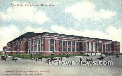 New Auditorium - MIlwaukee, Wisconsin WI Postcard