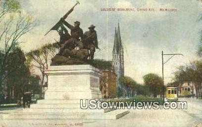 Soldiers' Monument - MIlwaukee, Wisconsin WI Postcard