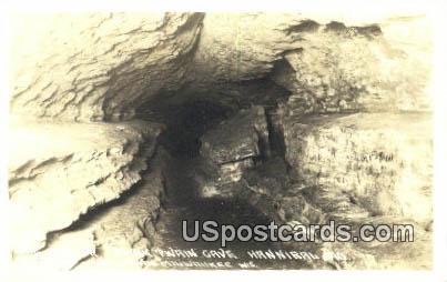 Real Photo - Mark Twain Cave - Hannibal, Wisconsin WI Postcard