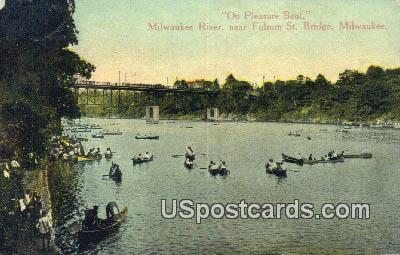 Milwaukee River - Wisconsin WI Postcard