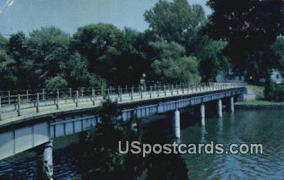 Robert Street Bridge - Fort Atkinson, Wisconsin WI Postcard