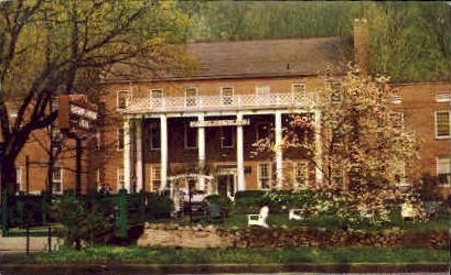 Park View Inn - Berkeley Springs, West Virginia WV Postcard