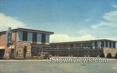 Thunderbird Motel - Riverton, Wyoming WY Postcard
